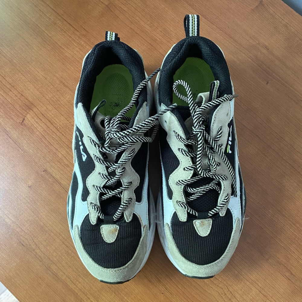 Fila shoes - Picture 4 of 6